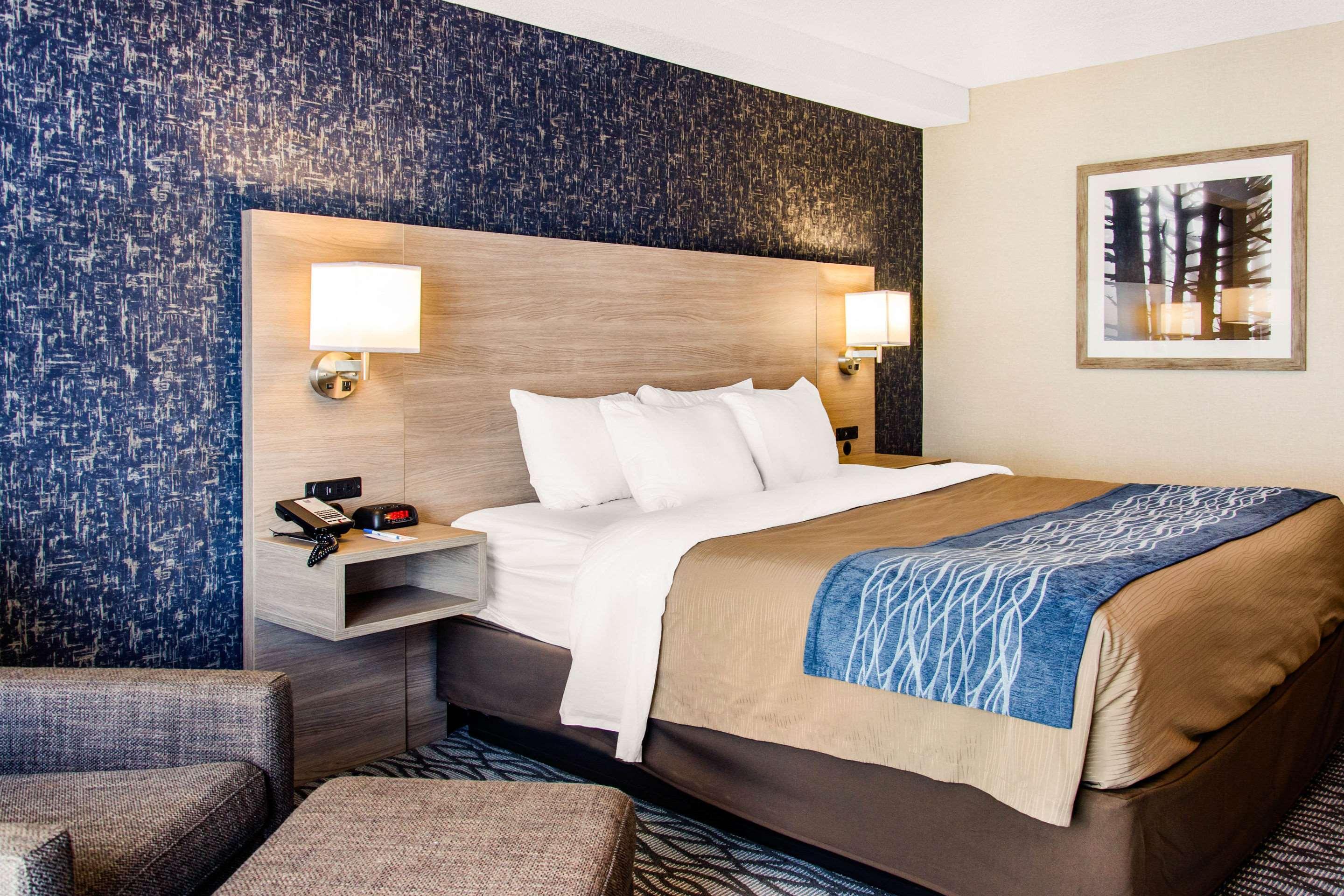 Comfort Inn Aeroport Dorval Exterior foto
