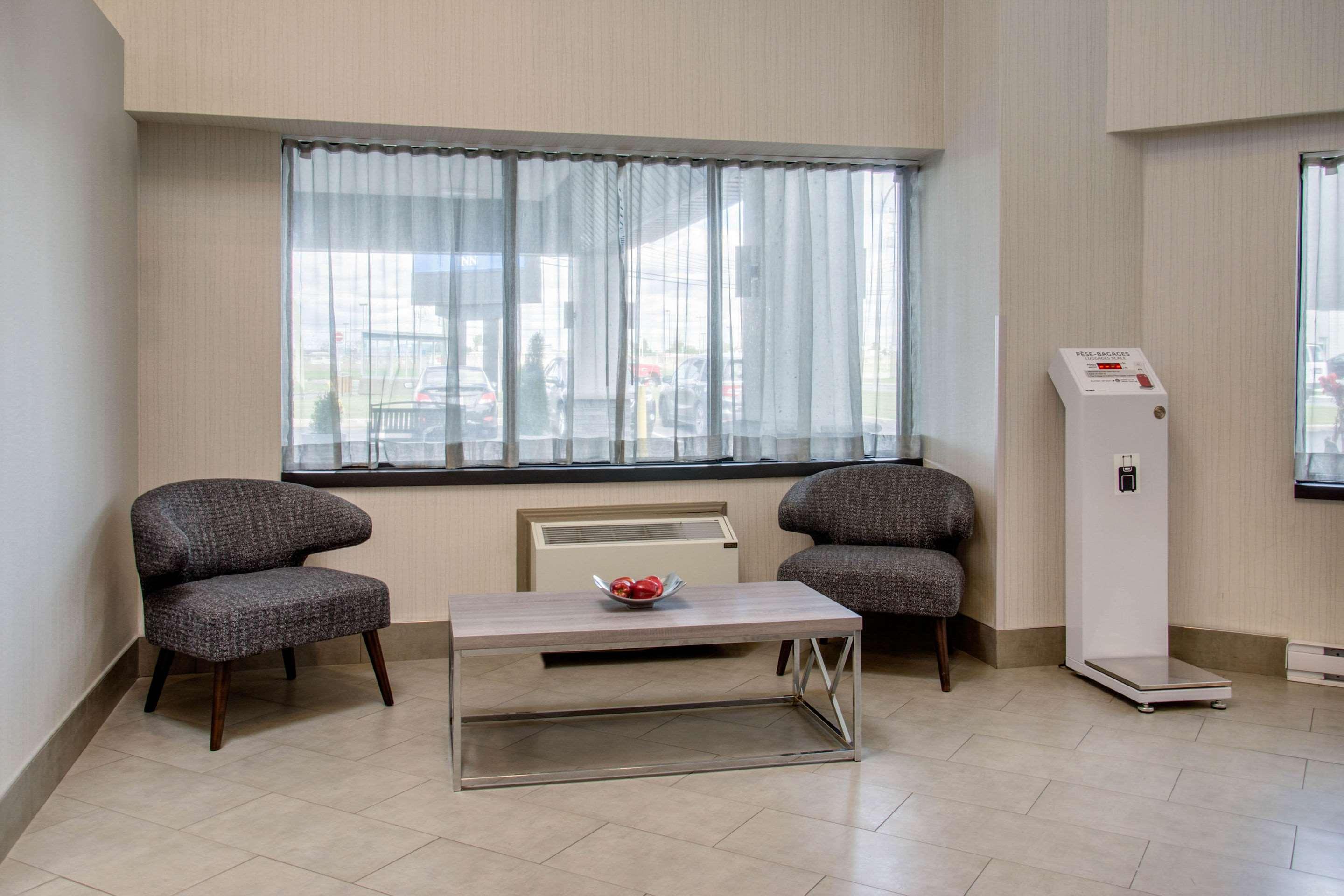 Comfort Inn Aeroport Dorval Exterior foto